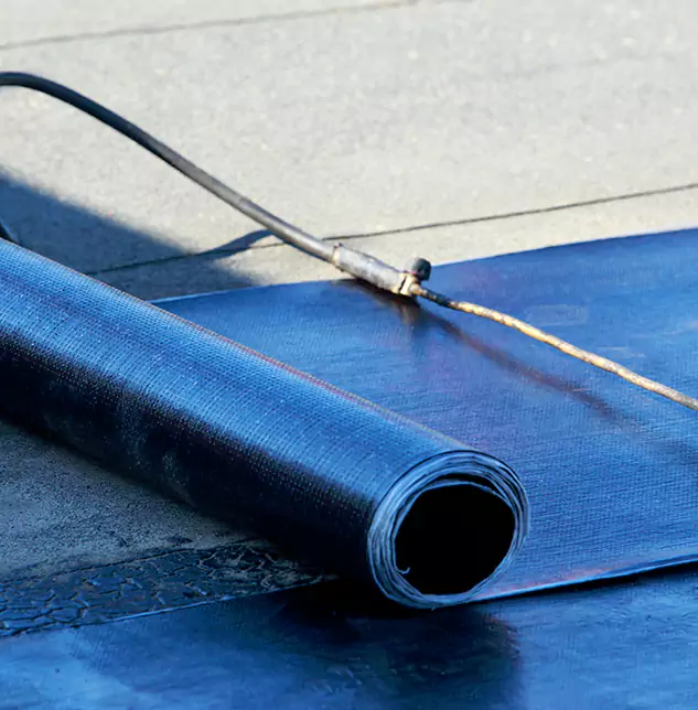 Expert Rubberized Roof Patch Solutions: Restoring Highland Park's Flat Roofs to Peak Performance