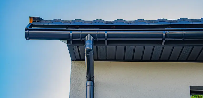 Professional Soffits and Fascia Replacement Services in Highland Park, IL