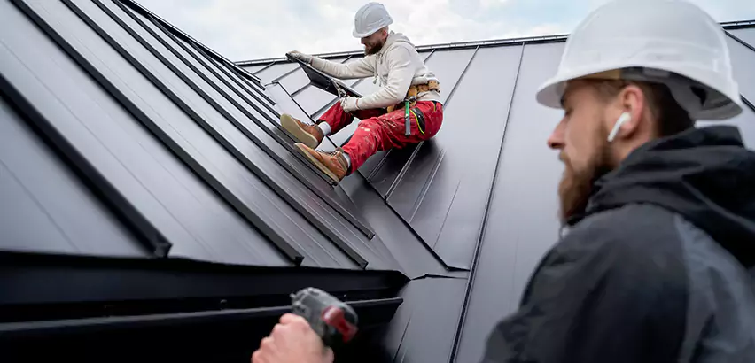 Professional Steel Roof Installation Services in Highland Park, IL