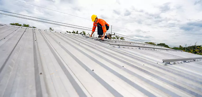 Metal Roof Repairs in Highland Park