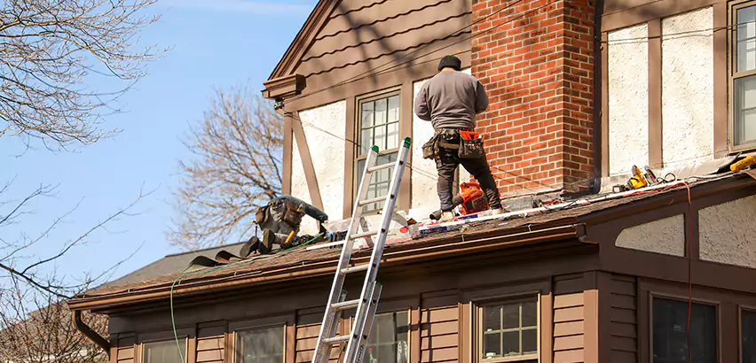 Roof Siding Trim Repair in Highland Park