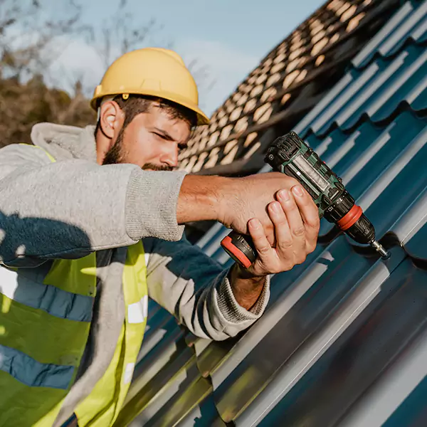Why Highland Park Property Owners Choose Highland Park Roofing Pro for Metal Roof Replacement?