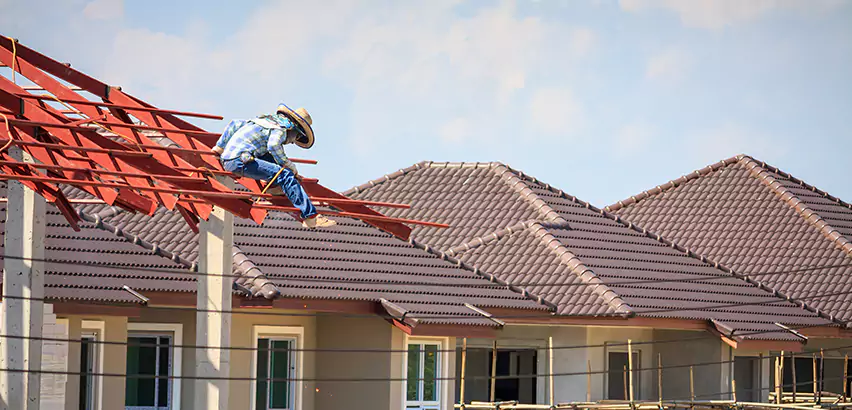 Professional Wind Damage Roof Repair Services in Highland Park, IL
